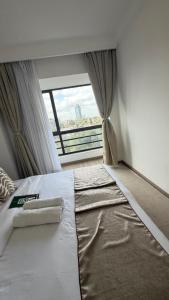 3 bedroom on riverside one