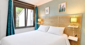 Apartamento en el centro de Calella con piscina y pista de tenis