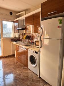 taksim white family suites