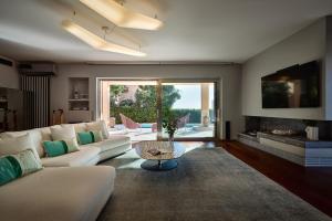 Philoxenia Luxurious Villa