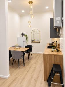 Oak tree studio