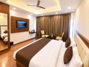 The Regal Crown Grand Hotel & Premium Luxury Residences