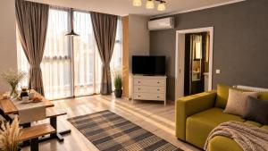 Pomiculturii 5 - Spacious 1BR with Balcony