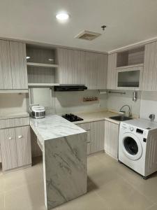 2BR Cozy Apartment - near Kemang