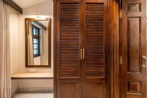 SaffronStays Abu House