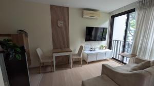 Laguna-ZCapeX2-Boat Ave-Bang Tao