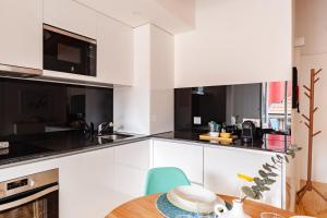 Almada Apartments - City Heart