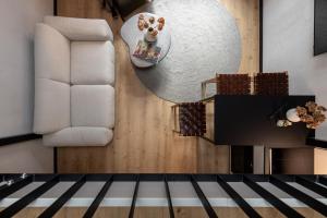 Free Parking, Balcony, Design Loft - by Innorental
