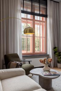 Free Parking, Balcony, Design Loft - by Innorental