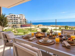 Le Carrousel 100 Luxury Seafront Haven