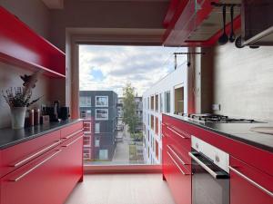 Top-floor 97m2 2BR - Balcony - 2 parking spaces