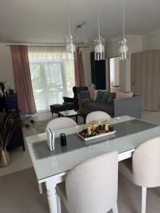 Fehér Lótusz Apartmanház Balatonföldvár