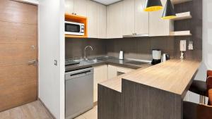 Oceana Suites cerca del Mercado Central de Santiago