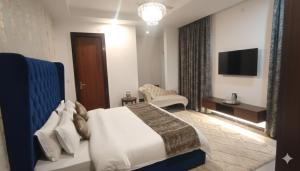 Hotel Tark Plaza Near IGI Airport Delhi