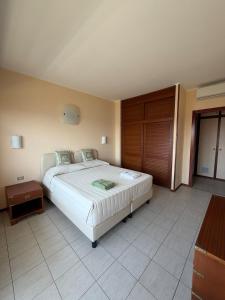 Carlos G105 Garden Lido
