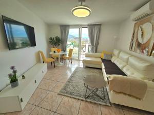 3 bedroom Parque Santiago-2