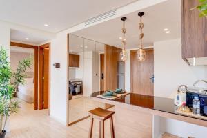 Triple Towers Apartment 7