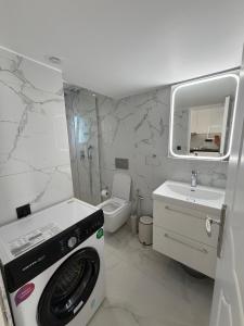 Rafaels Apartments near Athens Aırport