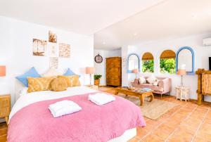 "The Chill Pad" - A Coastal EscapeYour Soul Meets The Sea