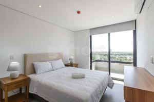 Modern 1BR Apt near Molas Lopez