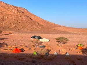 Merzouga camping & hiking experience