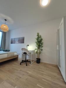 Vu Apartment - Brand New 2-Bedroom - Near Karlín
