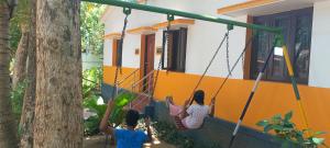 Kutralam Home Stay Superior Family Villa
