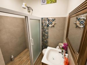 El Remate Panoramic View House 3 Levels Peten