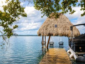 El Remate Panoramic View House 3 Levels Peten