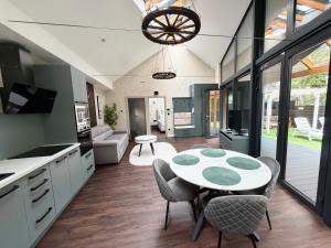 Elite House Silver Apartments