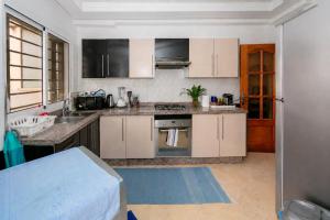 Harhoura 2 chambres - Plage, confort et Wi-Fi rapide