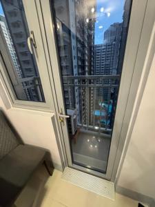 Modern 1BR Condo Near MRT BGC Ortigas
