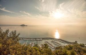 Gorgeous Apartment In Albenga With Sauna