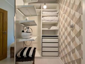Granitowa Homely Apartment with Garden by BookingHost