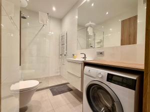 Granitowa Homely Apartment with Garden by BookingHost