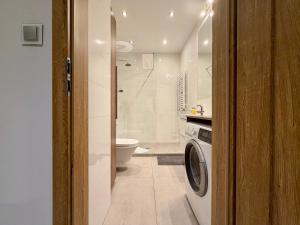Granitowa Homely Apartment with Garden by BookingHost