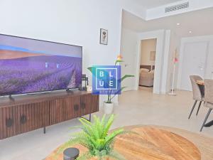 BS-006 Modern Apartment with Pool & Terrace by BLUE STAYS