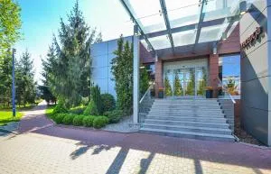 Hotel IKAR - Brzózki