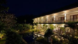 Artaloka Hotel & Restaurant