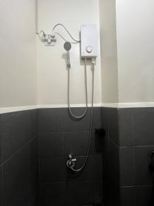 Folklodge in Urban Deca Towers Cubao