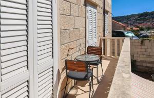 Stunning Apartment In Pucisca With Wifi