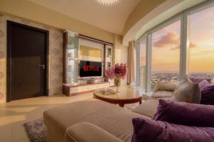 Aeon Towers Luxury 1BR • Skyline View & Bathtub
