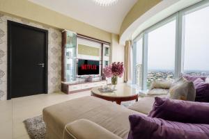 Aeon Towers Luxury 1BR • Skyline View & Bathtub