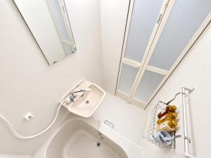 QC302, Newly Built in 2026, Near Senso-ji, Double Bed & Sofa Bed, Up to 3 Guests, Private Kitchen and Bathtub, Bus Stop 2 Minutes