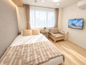 QC302, Newly Built in 2026, Near Senso-ji, Double Bed & Sofa Bed, Up to 3 Guests, Private Kitchen and Bathtub, Bus Stop 2 Minutes