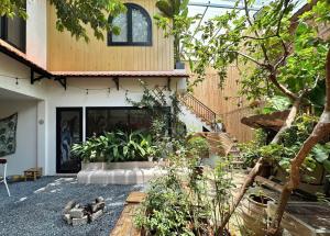 Hạt Nắng Garden - Homestay & Restaurant