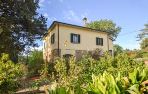 Gorgeous Apartment In Arezzo With Wifi