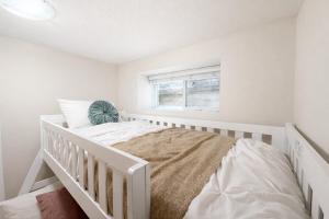 Cozy Stay in Renfrew Heights - Molly Park