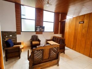 Departamento Dúplex Estilo Rústico con Balcón
