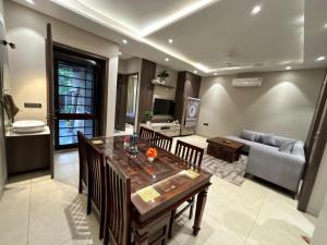 CozyVibe ! Warm & Private Luxury 2BHK at The Prism